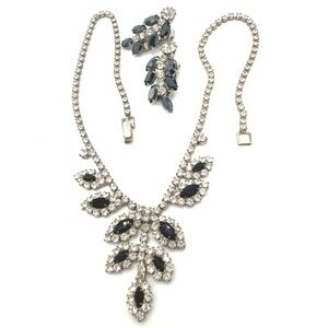 Vintage Rhinestone Bib Necklace Earrings‎ Set Clip Ons 1950s Black & Clear Glam